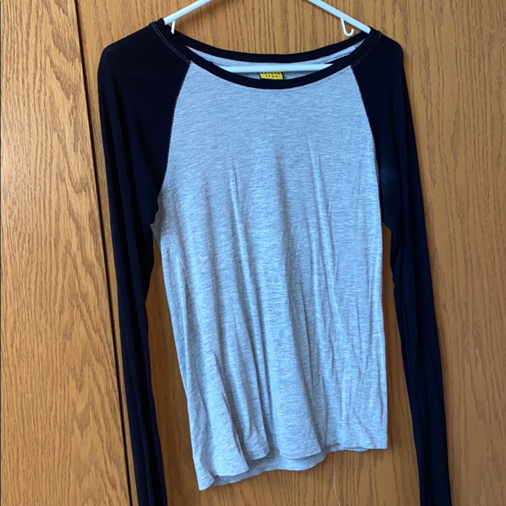 Simple Long Sleeved Tee